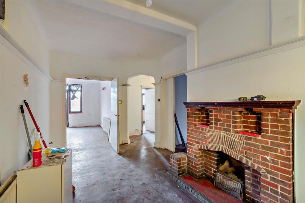 8634292-interior06-800.jpg