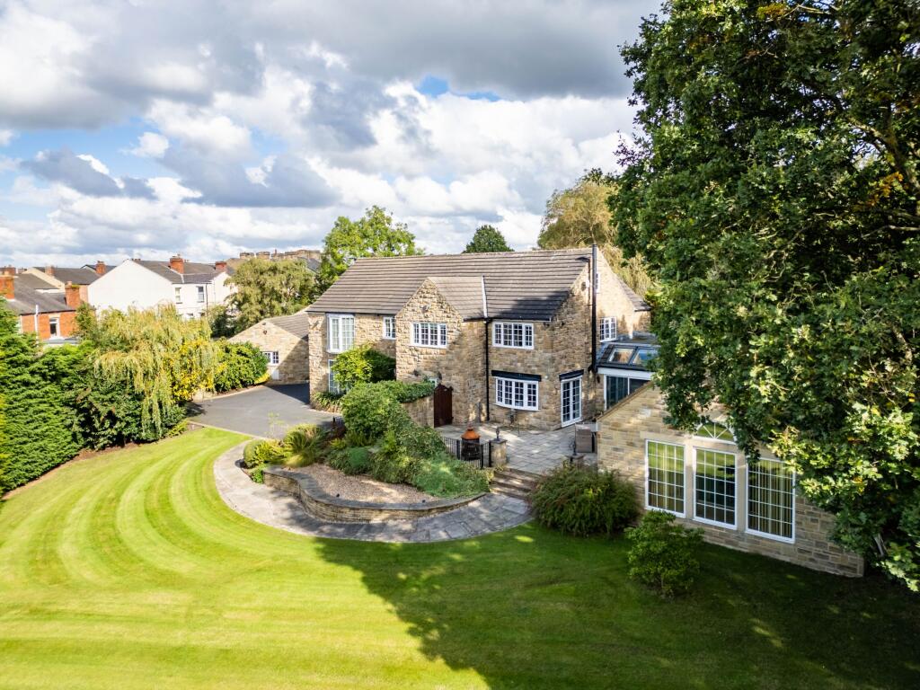 Rear view of the house 