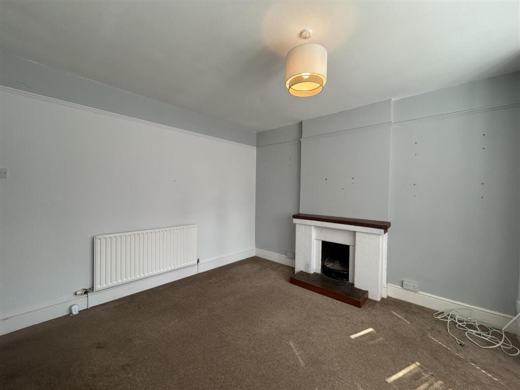 Living room.jpeg