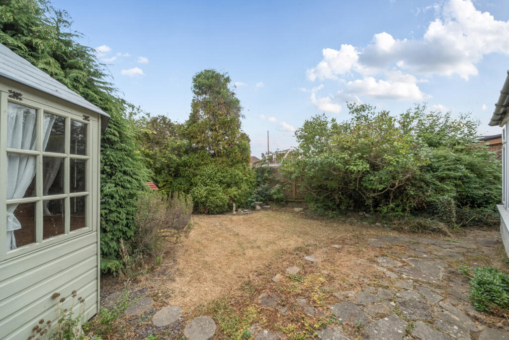 1342254-9-68a5d33...