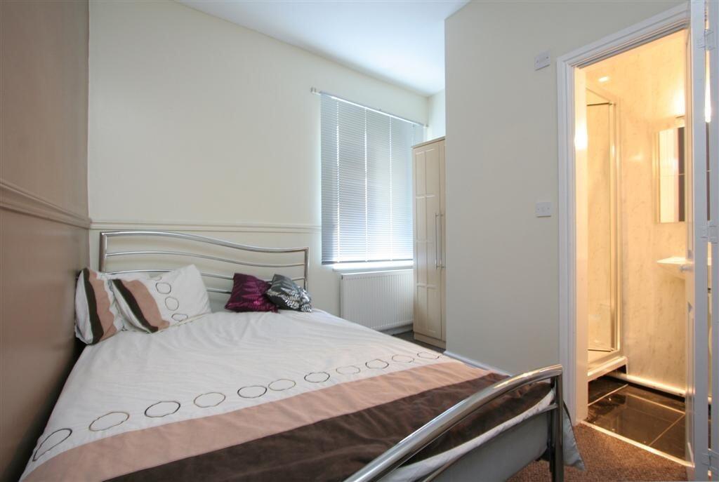 1fm-wensuite (Large)