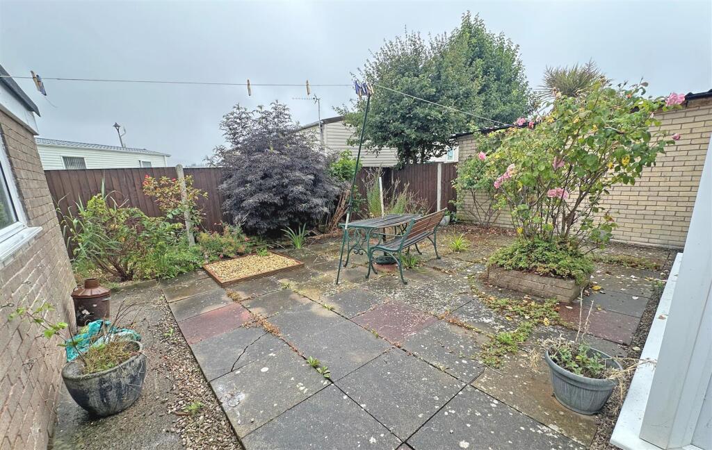 Back Garden View 3.jpg