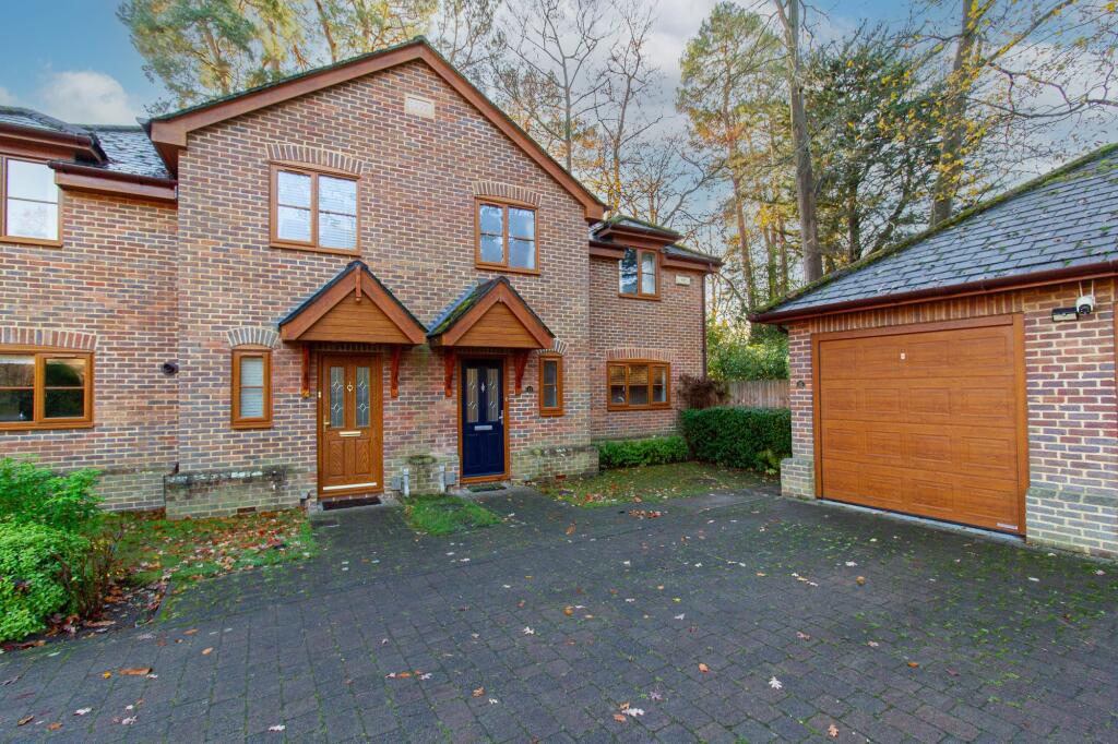 Orchard Fields, Fleet, GU51