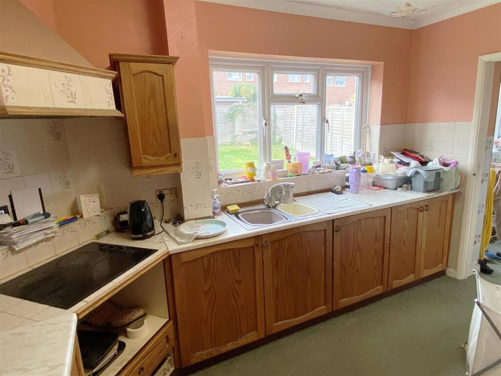 Kitch 2.JPG
