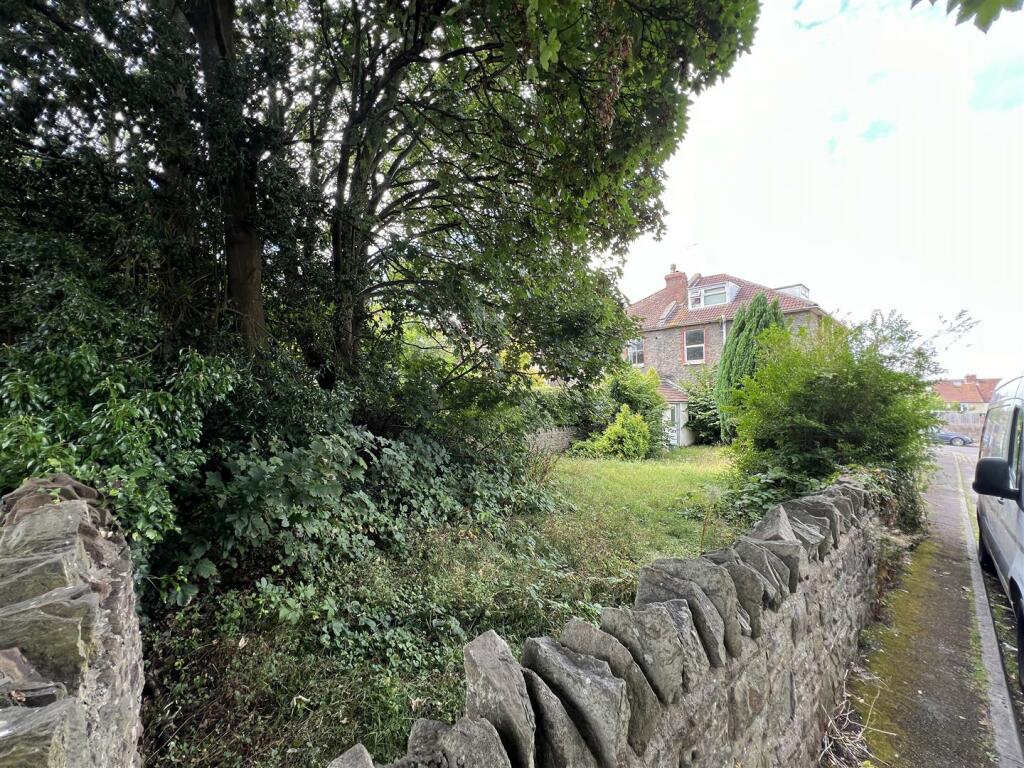 20 - Block of Flats for Auction, Downend, Bristol.