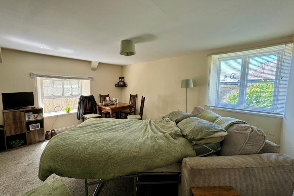 Flat 1
