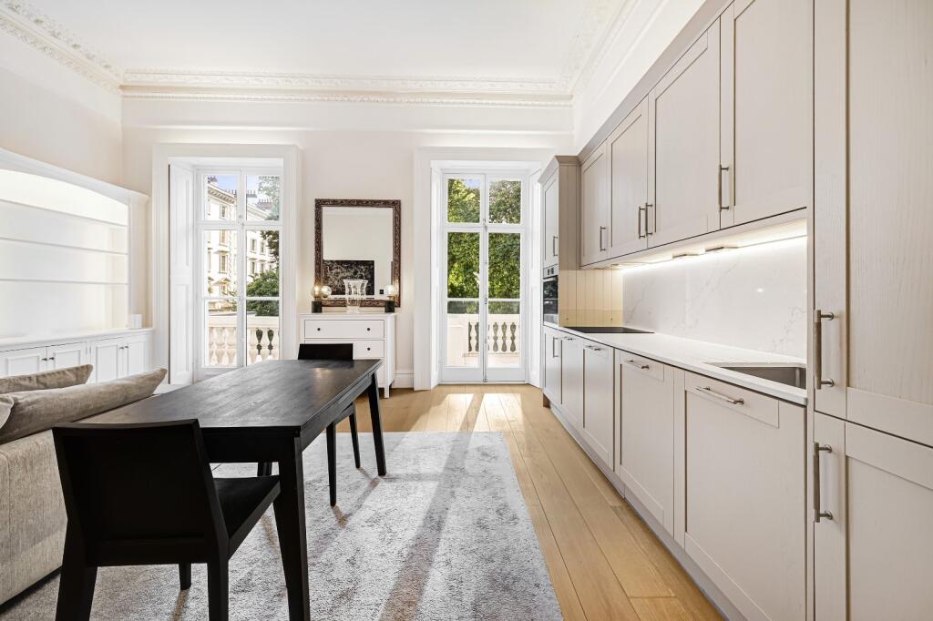 Dining/ Kitchen
