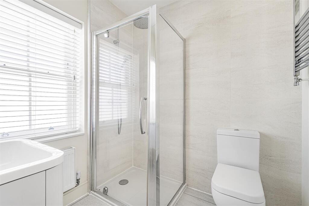 3 Chantry Lane, Towcester (21).JPG