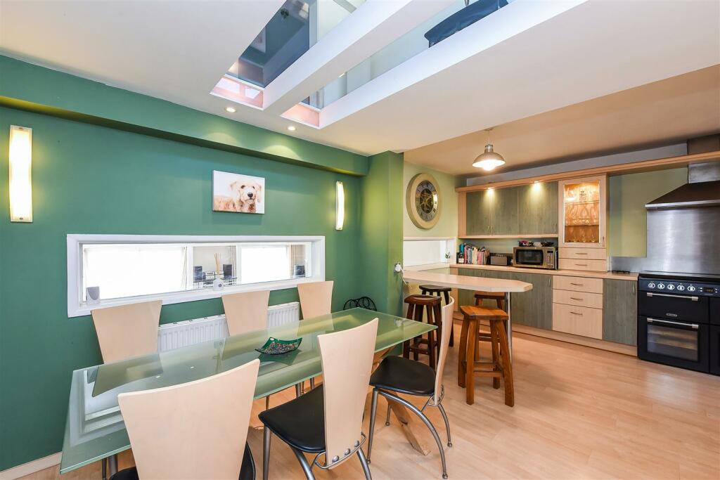 Dining Room / Breakfast Bar / Kitchen
