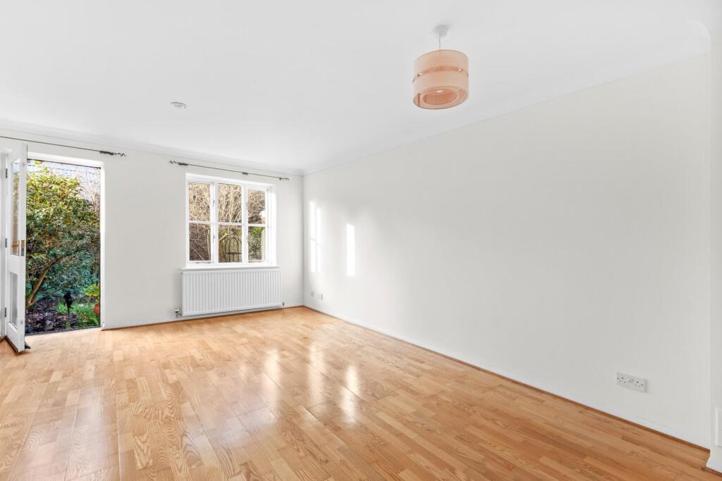 Sitting Dining Room