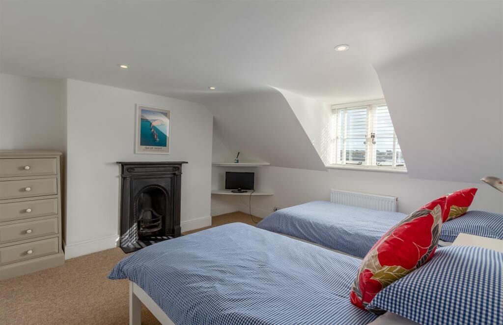 Bedroom 5