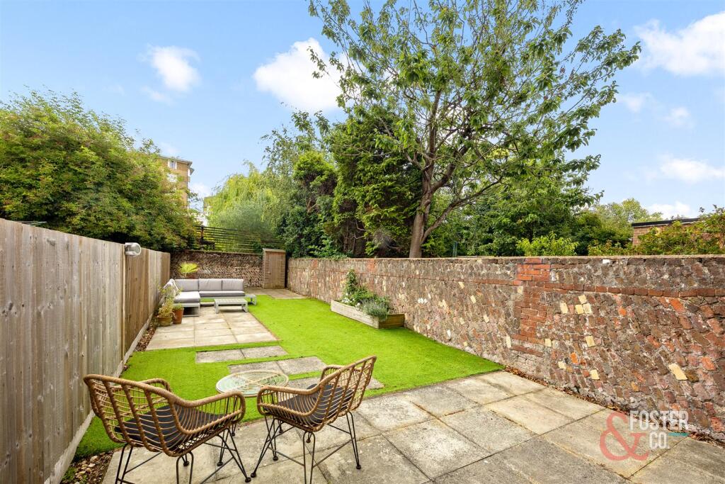 Somerhill Road 6, Flat 1-016.JPG