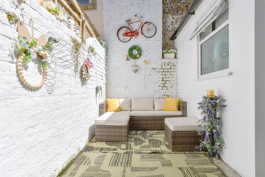 Balcony / Terrace