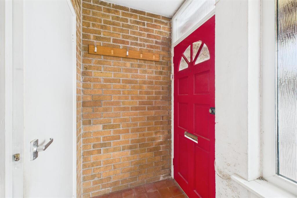 44 Hillcrest Road, Nailsea, North Somerset BS48 2J