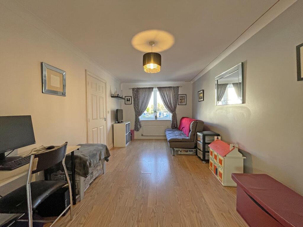 Lady Fern Road 35 - Lounge.jpg