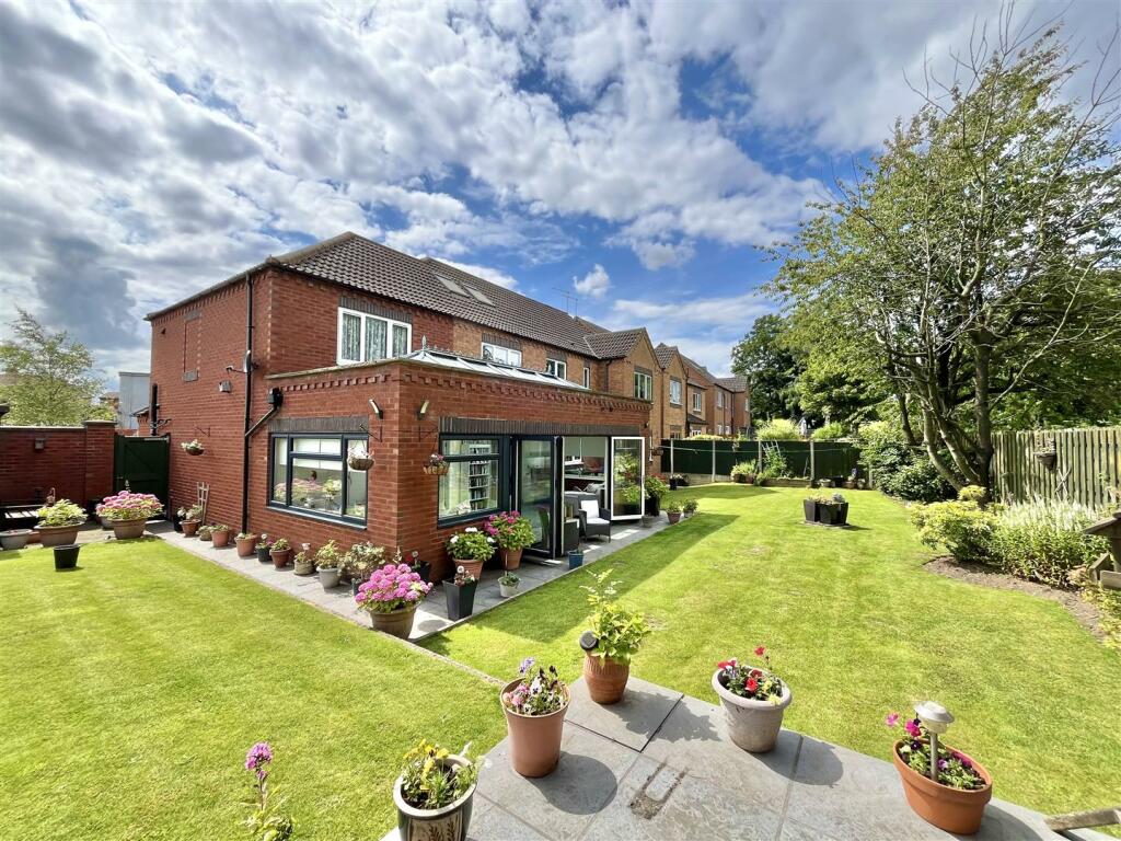 Enclosed Rear Garden