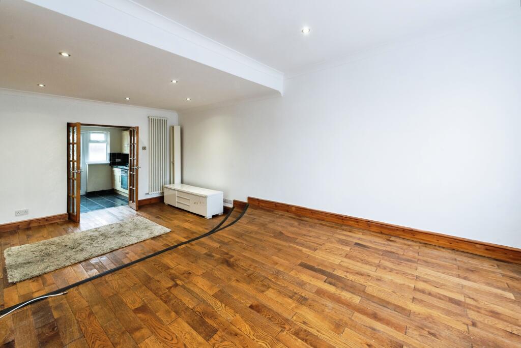 Living/Dining Room