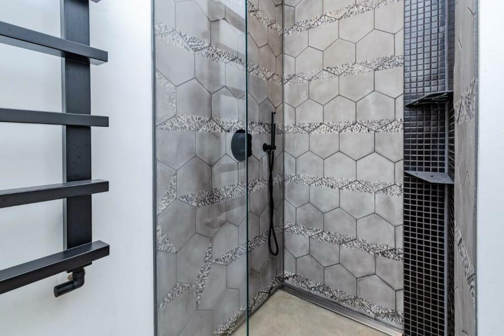 shower.jpg
