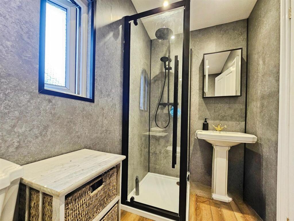 user_edited_photo-45f8d659_user-edited-c9317e93-b9