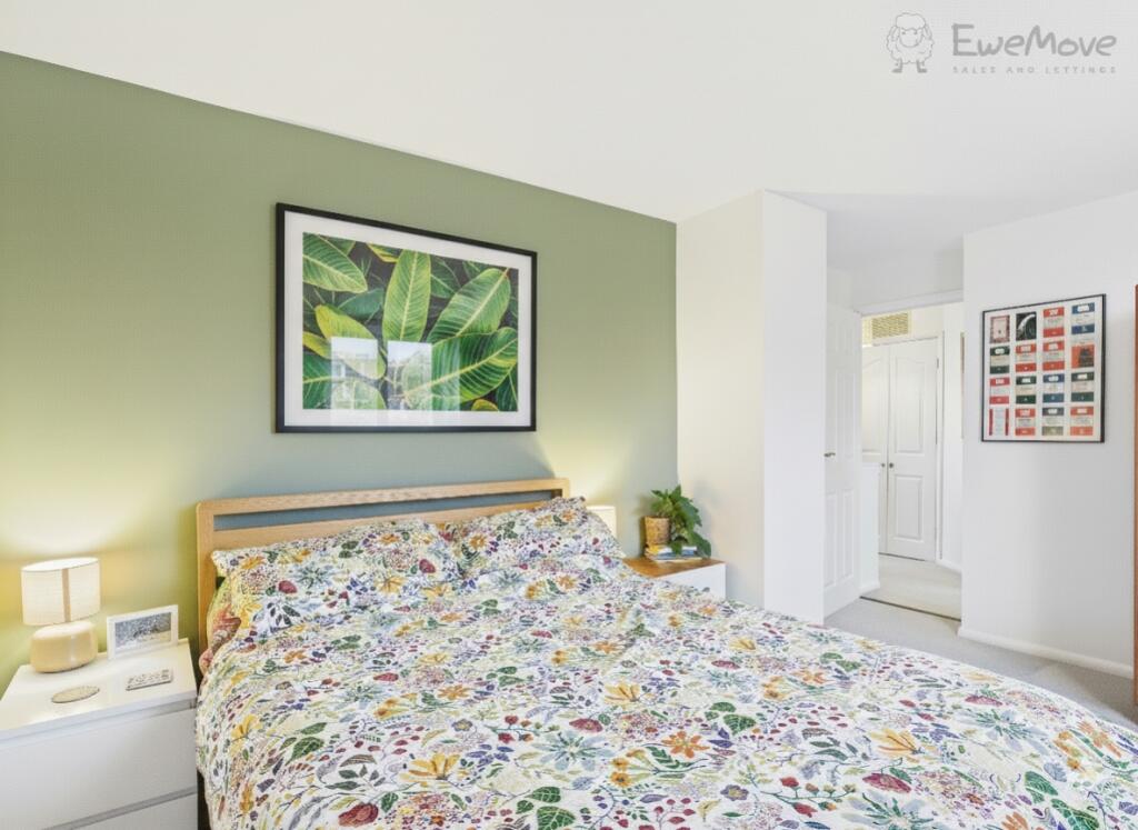 EWEMOVE TIVERTON - BEDROOM 1