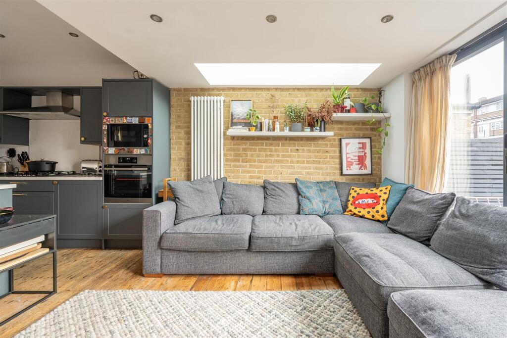 Vansittart Road, E11