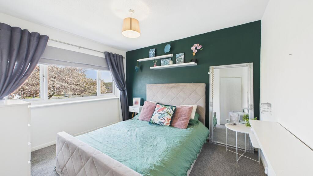 CAM02351G0-PR0066-STILL001