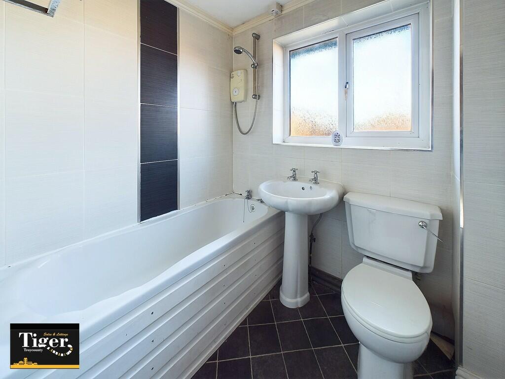 CAM02176G0-PR0409...