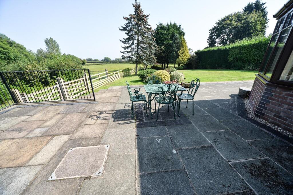 Patio and view .jpg