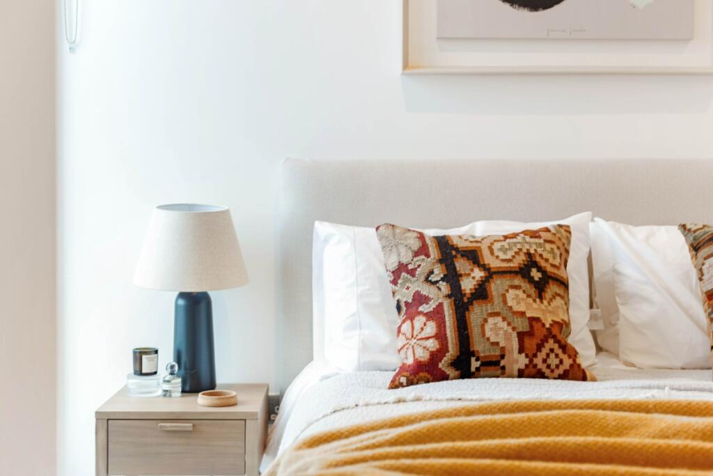 81955_Apartment 1...