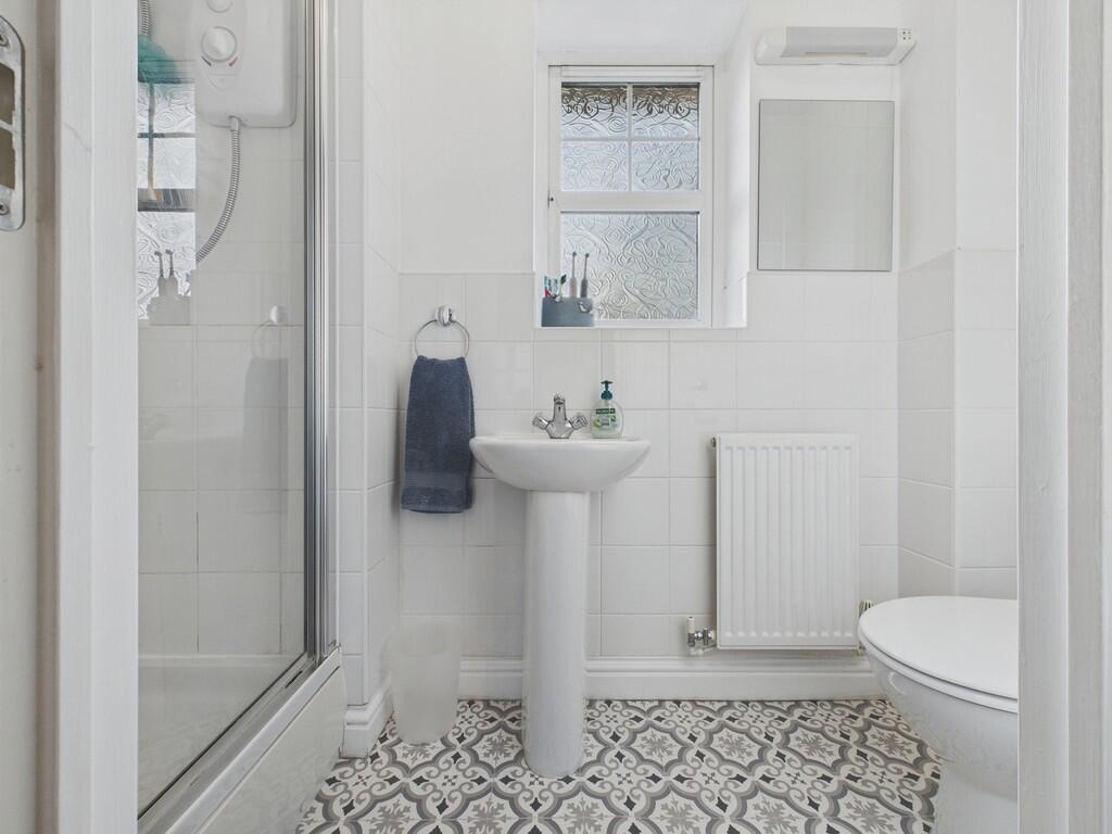 CAM04273G0-PR0098...