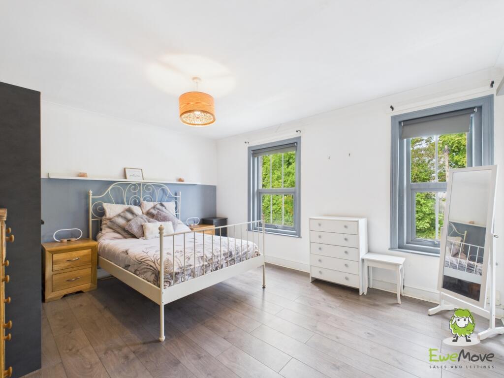 EweMove Estate Agents Basingstoke