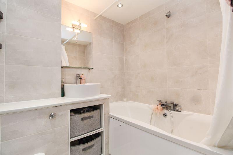 Bedroom One En-Suite