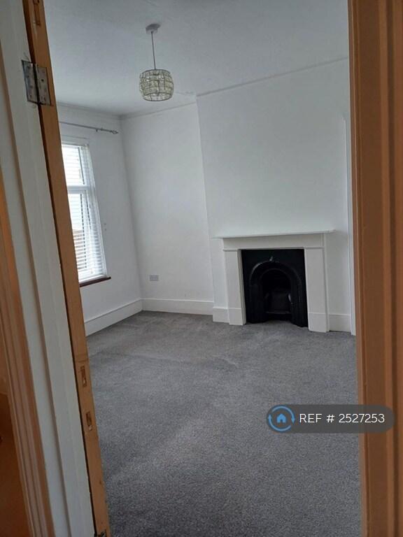 Bedroom 3 (Upstairs)