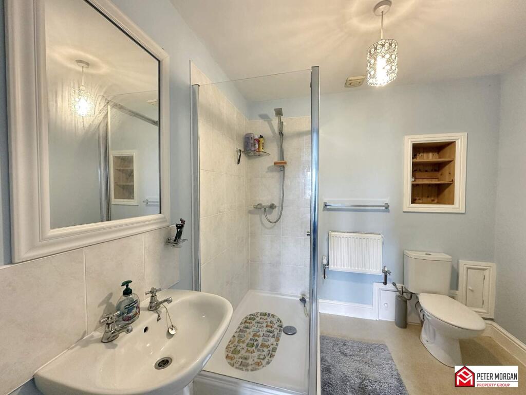 En-suite shower room