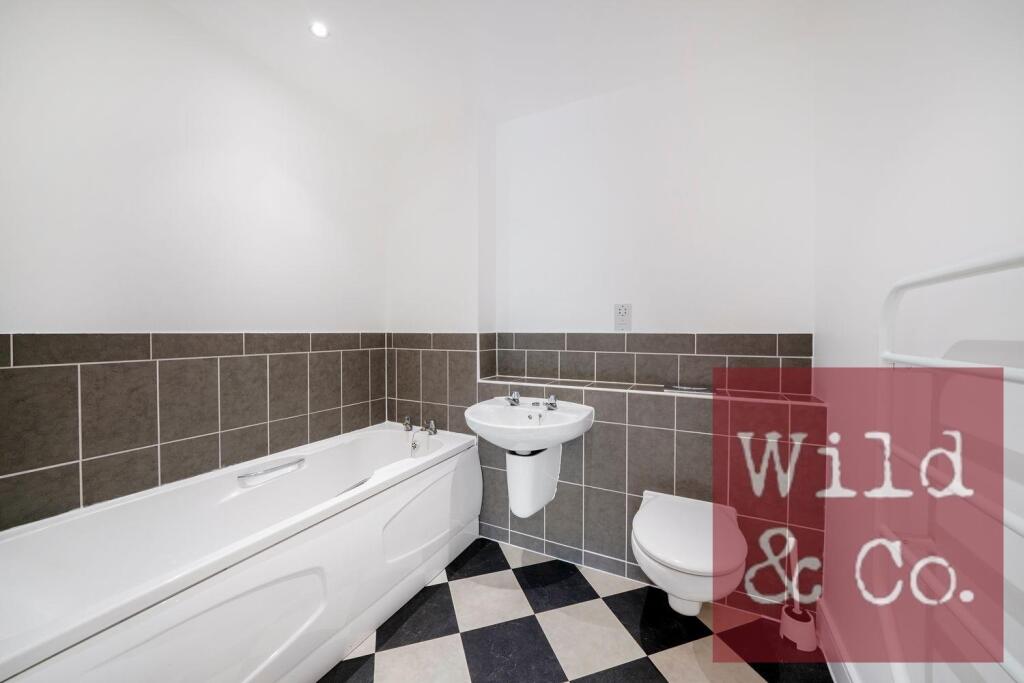 Fenland House - Vt5GDKthsfuPf3myFlQD.jpg