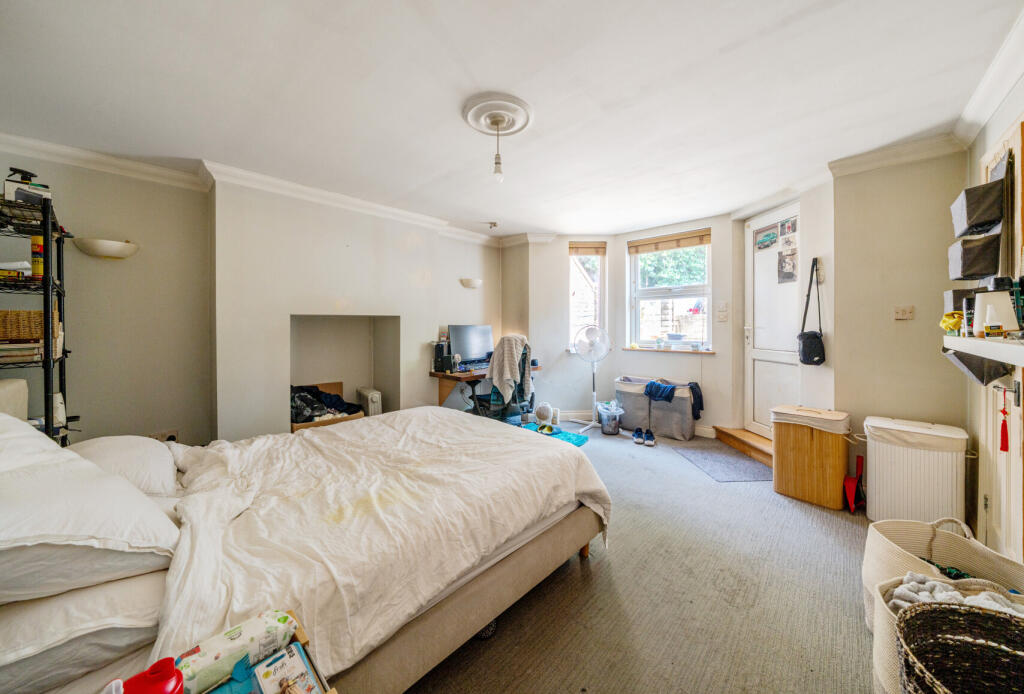 1320045-12-6874da...