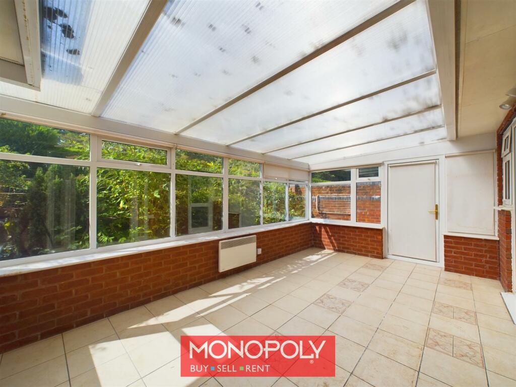 Conservatory Off Second Lounge