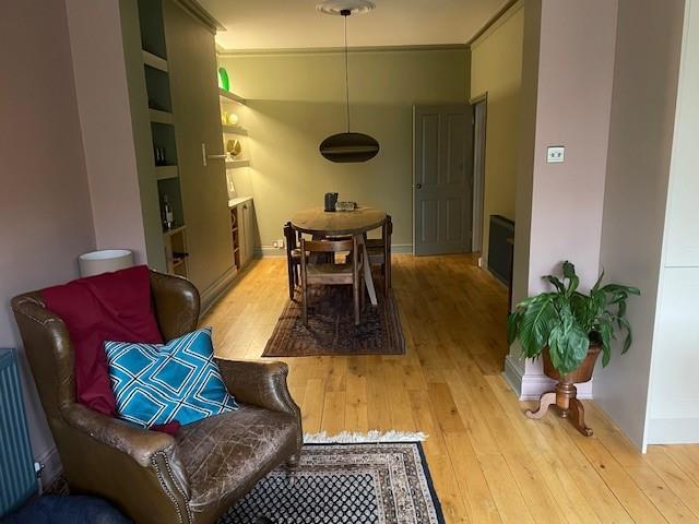 Dining area 1.jpg