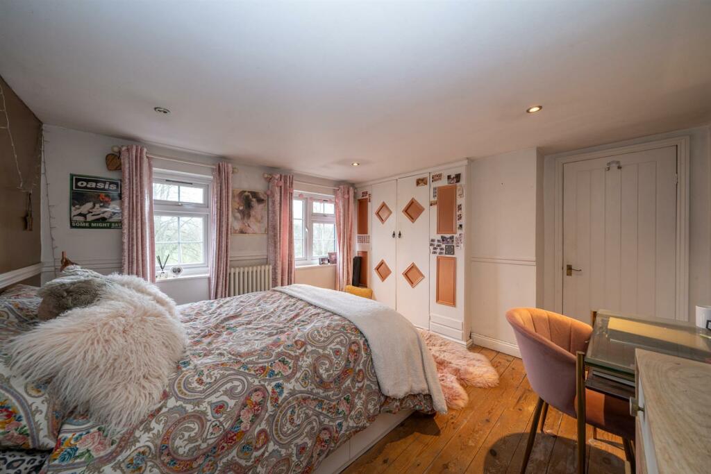 192-Lower-Luton-Road-04504.jpg