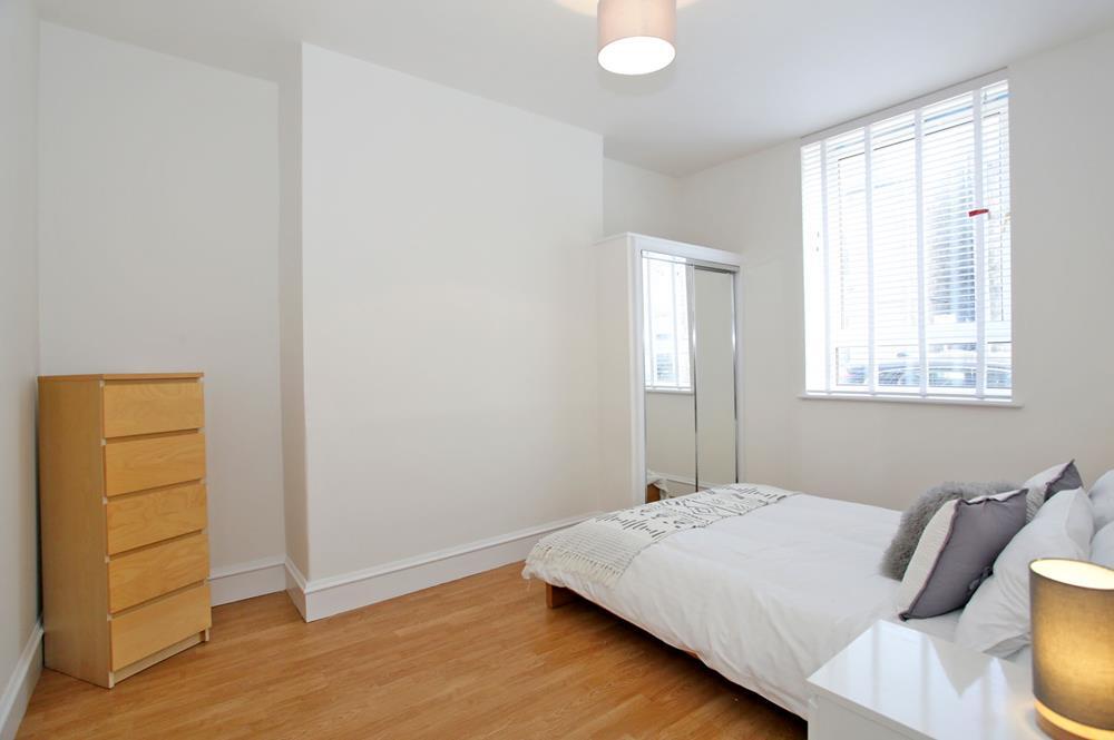 10 LAMOND - BED 1 (3)