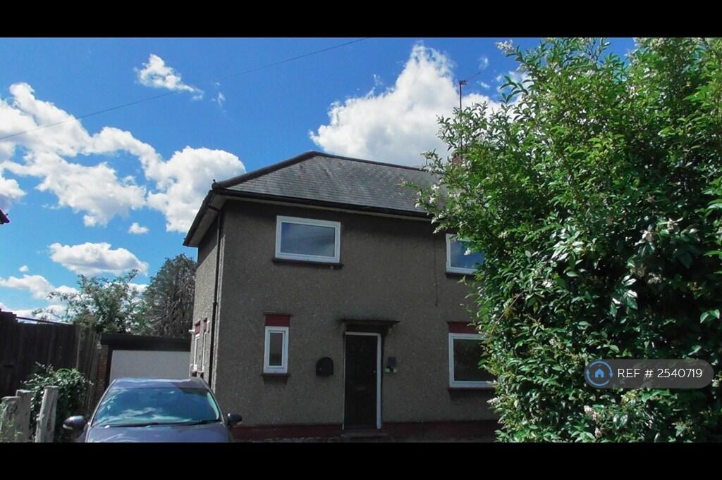 House On a Large Plot And a Quiet Street 