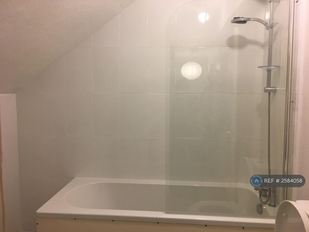 Bathroom Shower &amp; Toliet