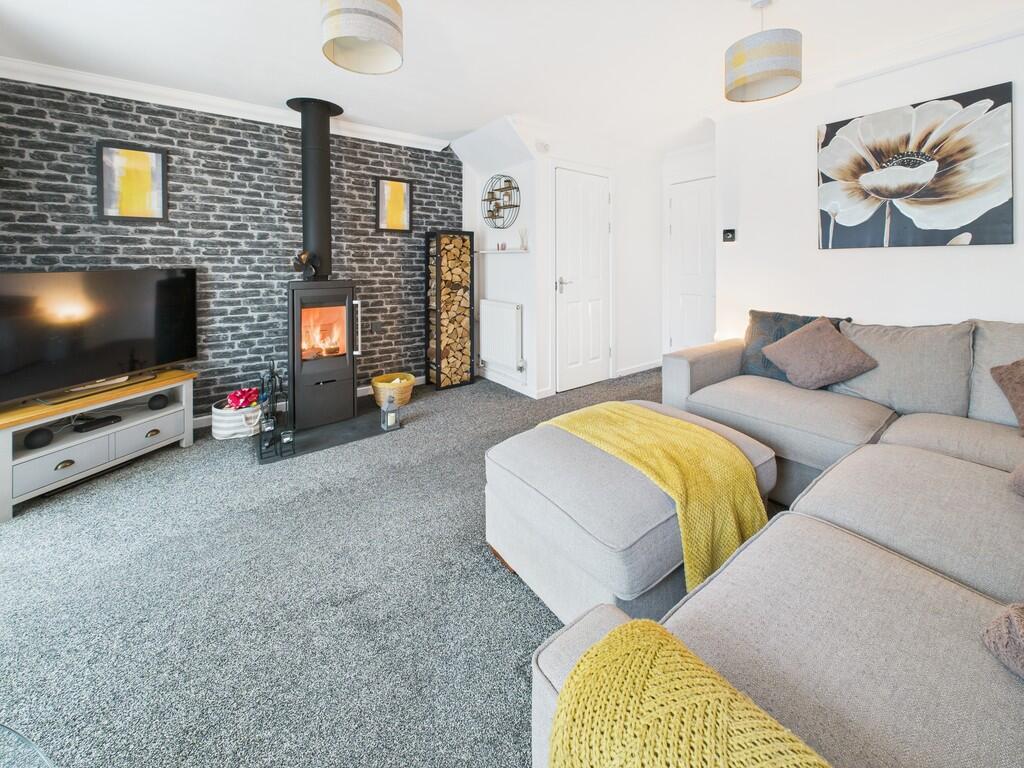 CAM02089G0-PR0428...