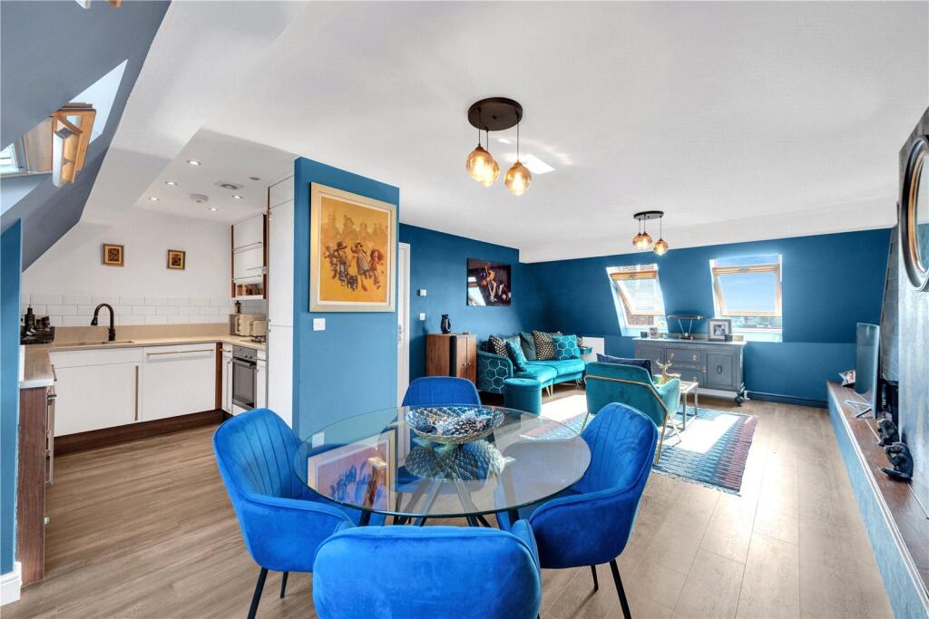 Bunstone Hall, Chapel Drive, DA2