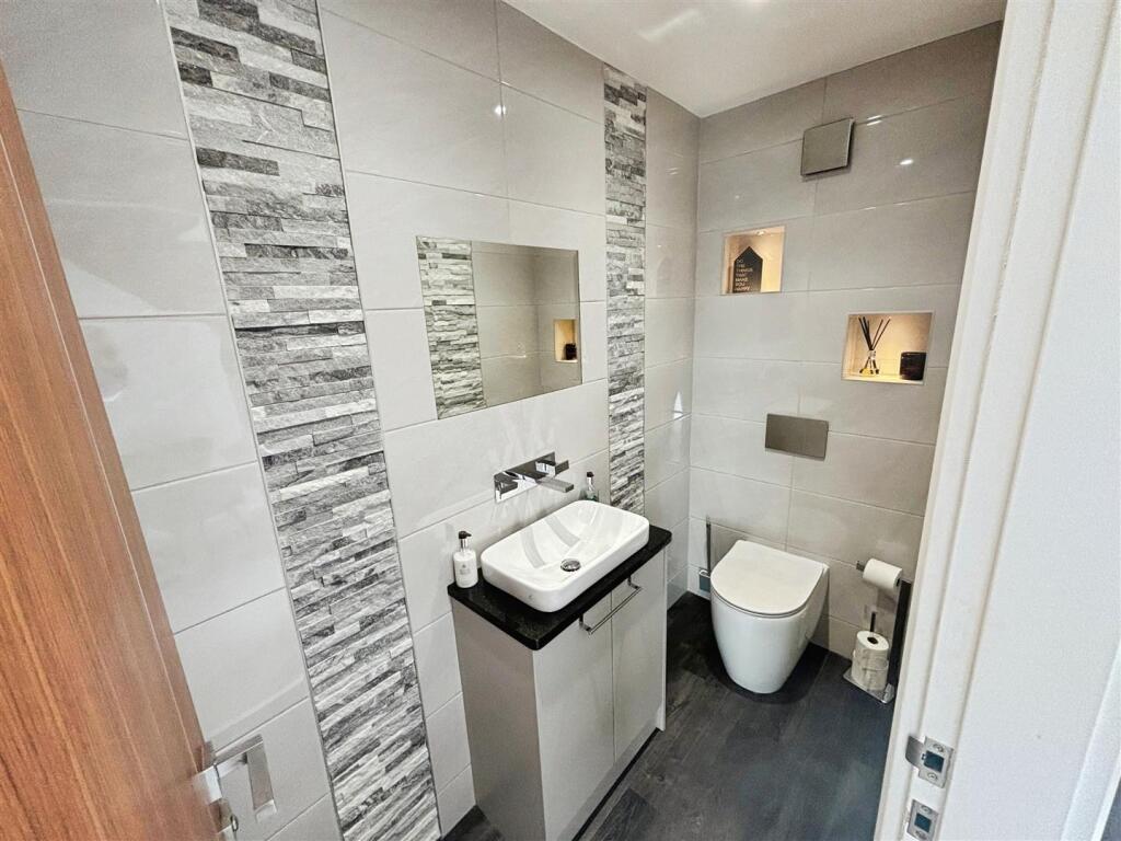 Cloakroom.jpg