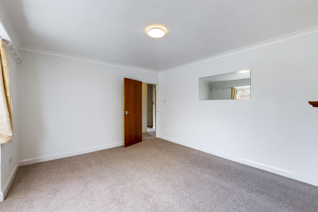 Spacious Lounge