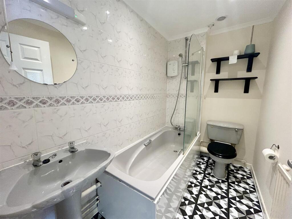 Bathroom.jpeg