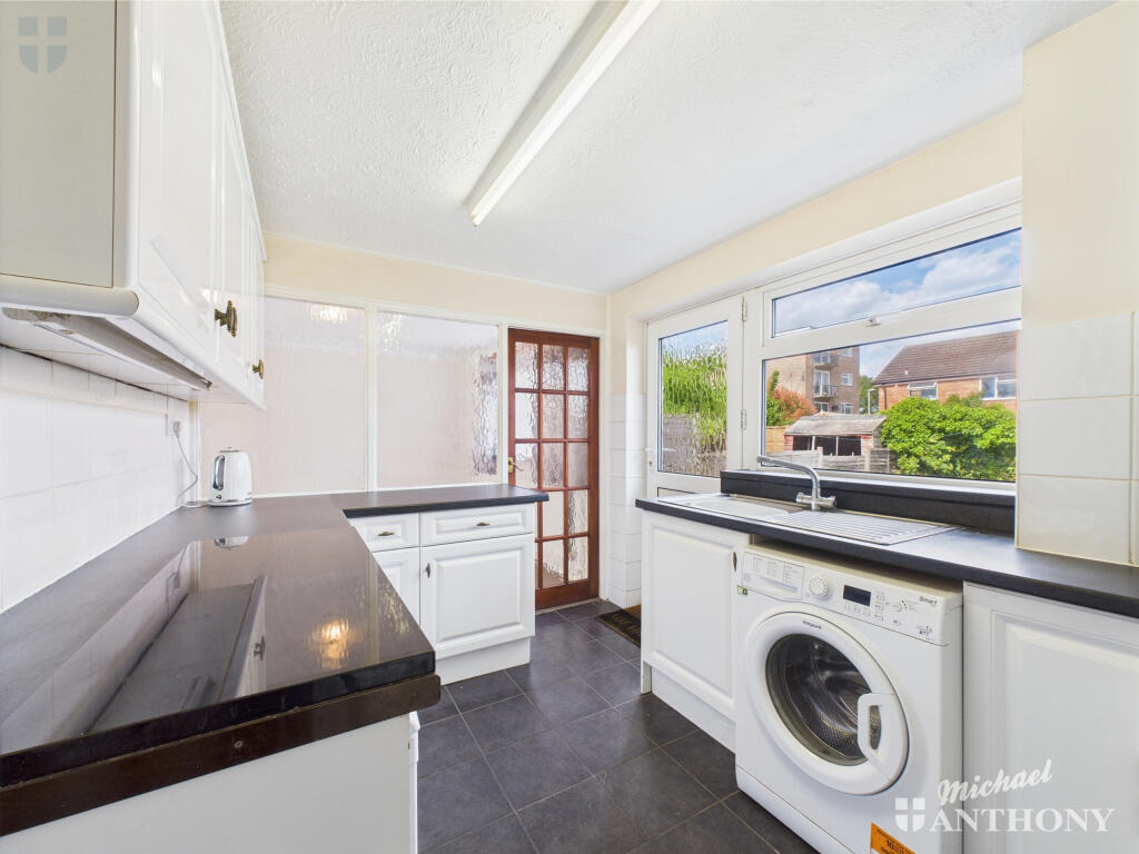 CAM03218G0-PR0665-STILL006