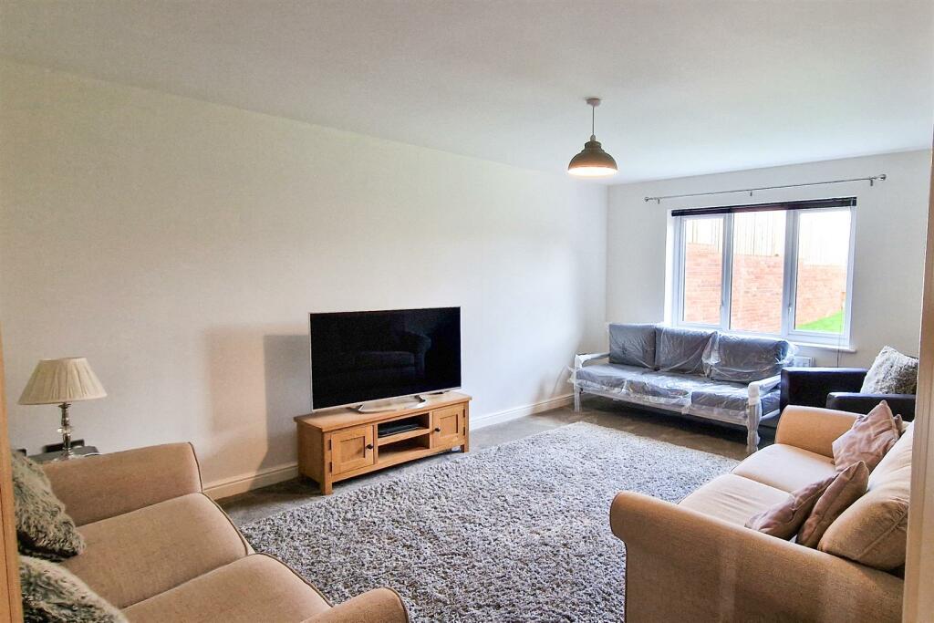 Living Room.jpg