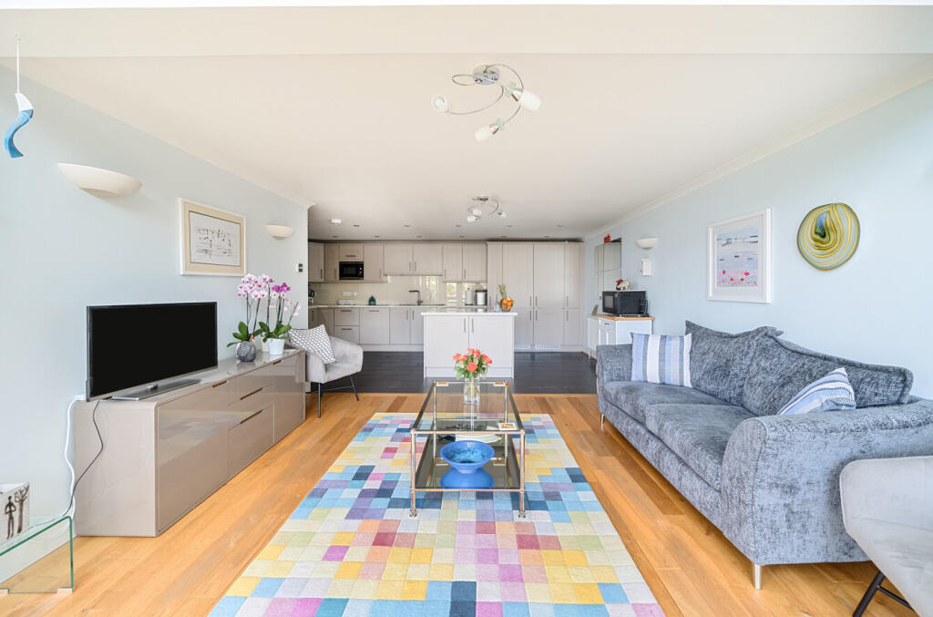 1295902-10-682b68...